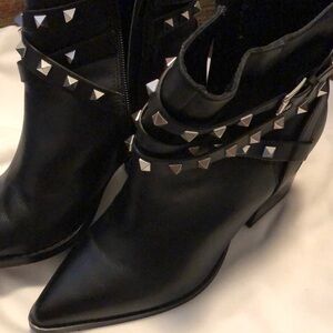Steve Madden heeled leather booties
